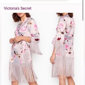 Awesome set! Floral Kimono with Fringe & dress price firm bundle